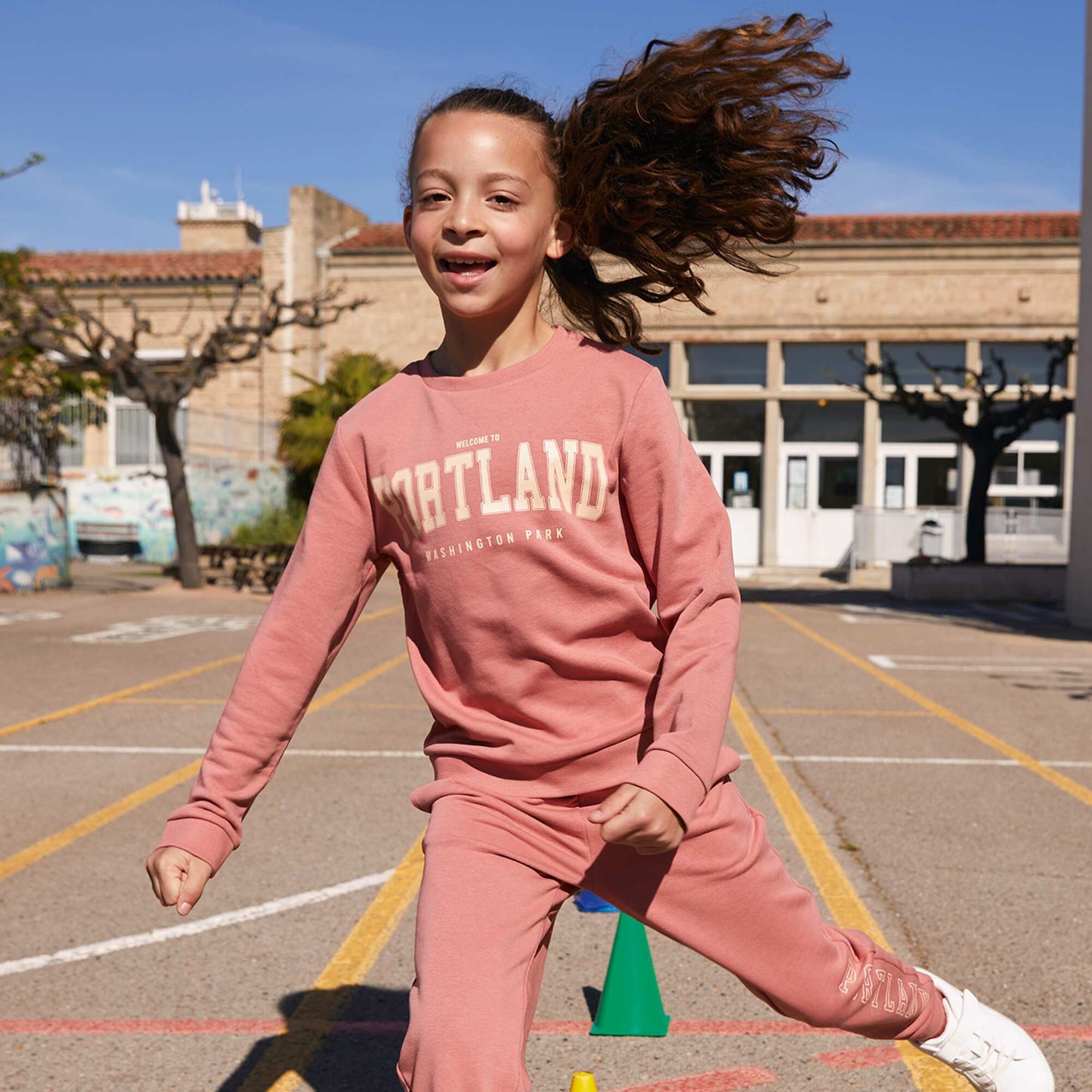 Sweatshirt with round neck PINK