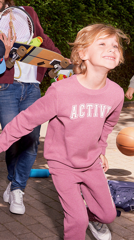 Մանկական սպորտային հավաքածու` վերնազգեստ + տաբատ