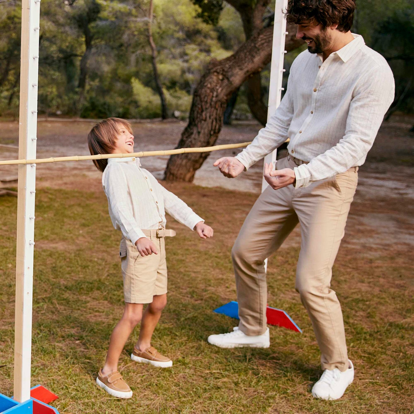 Straight-leg chino Bermuda shorts BEIGE