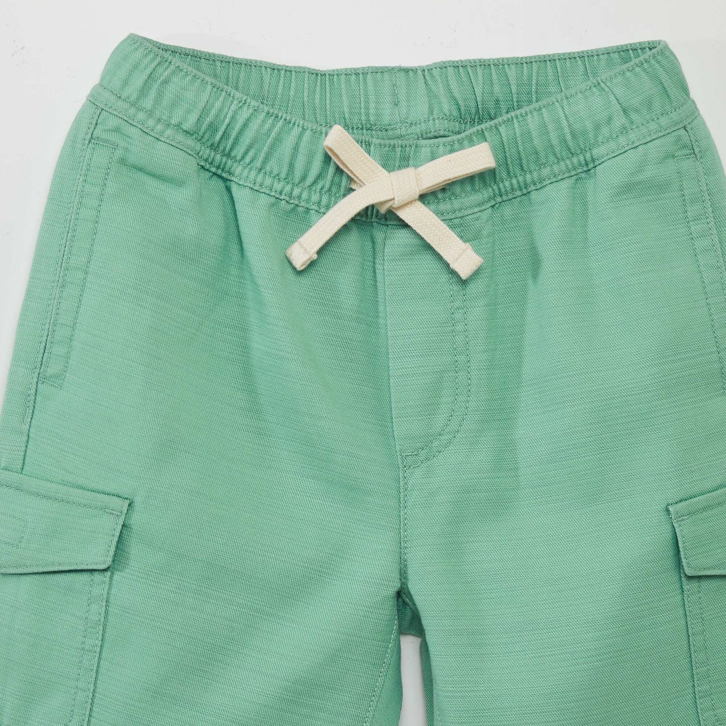 Bermuda shorts with side pockets GREEN