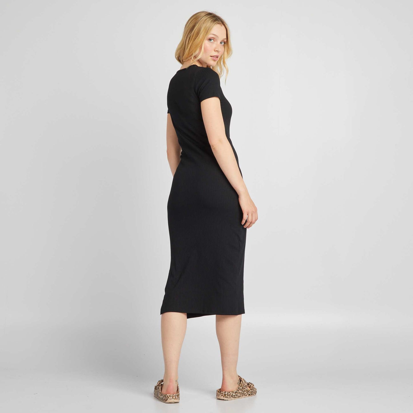 Ribbed knit midi dress black