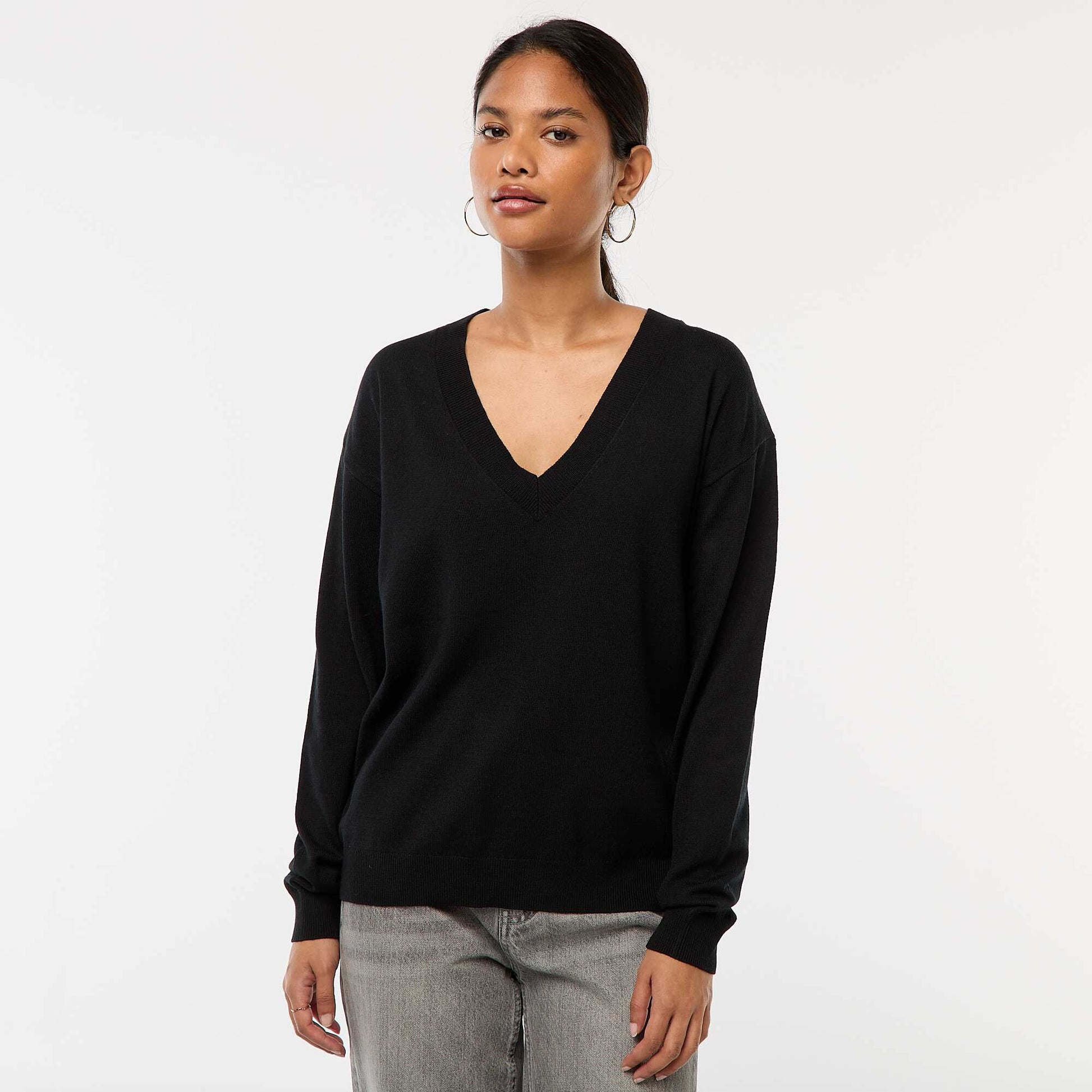 Fine-knit V-neck sweater BLACK