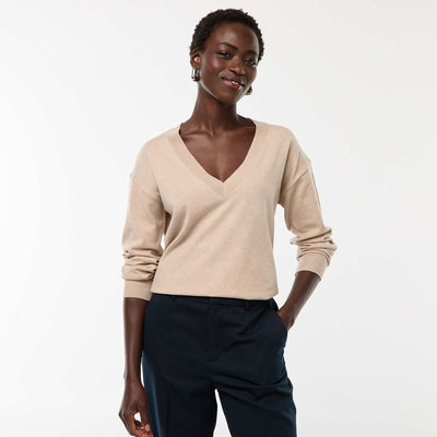 Fine Knit V-Neck Sweater BEIGE