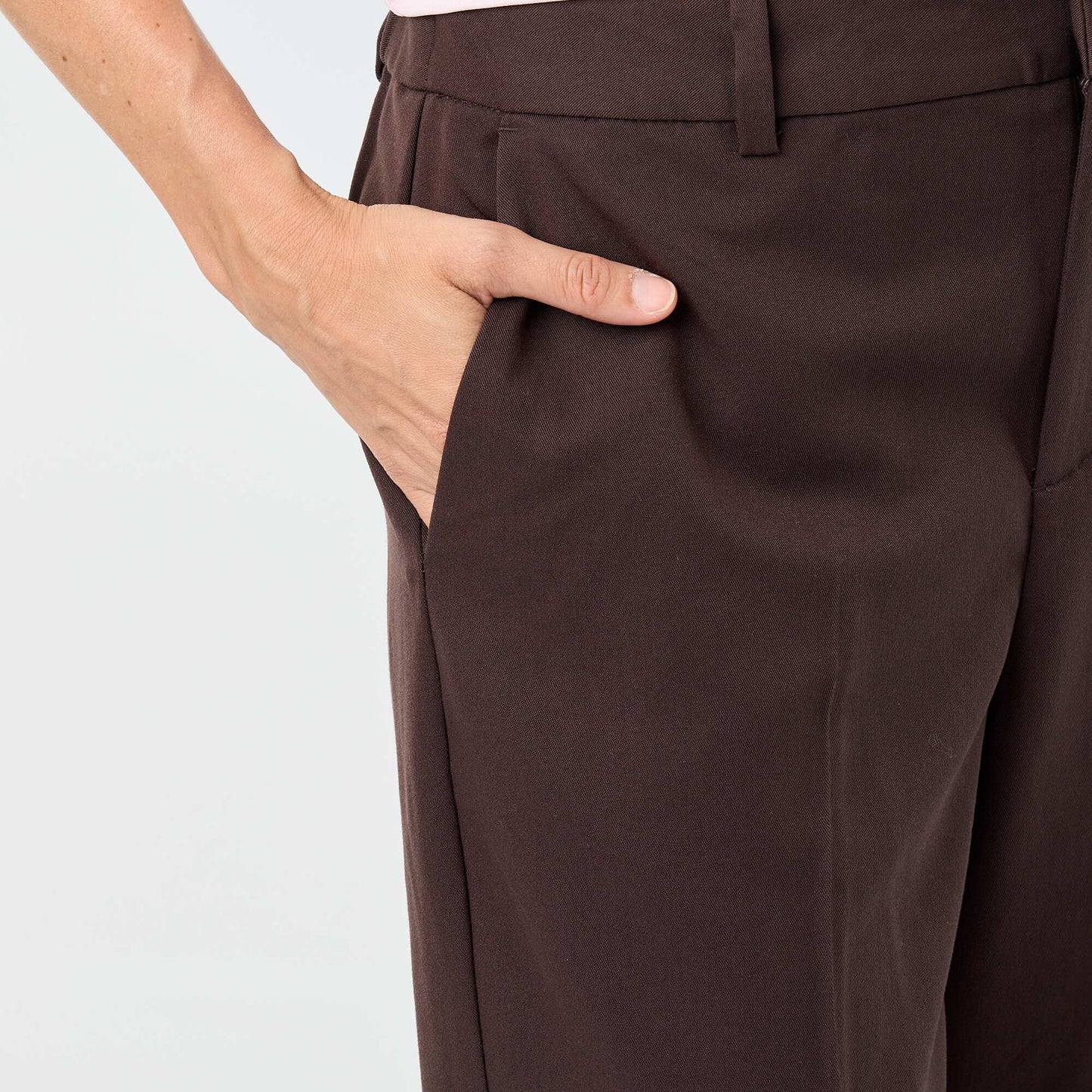 Plain cigarette pants with 2 pockets BROWN