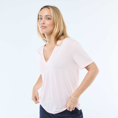 Short-sleeved t-shirt with V-neckline PINK