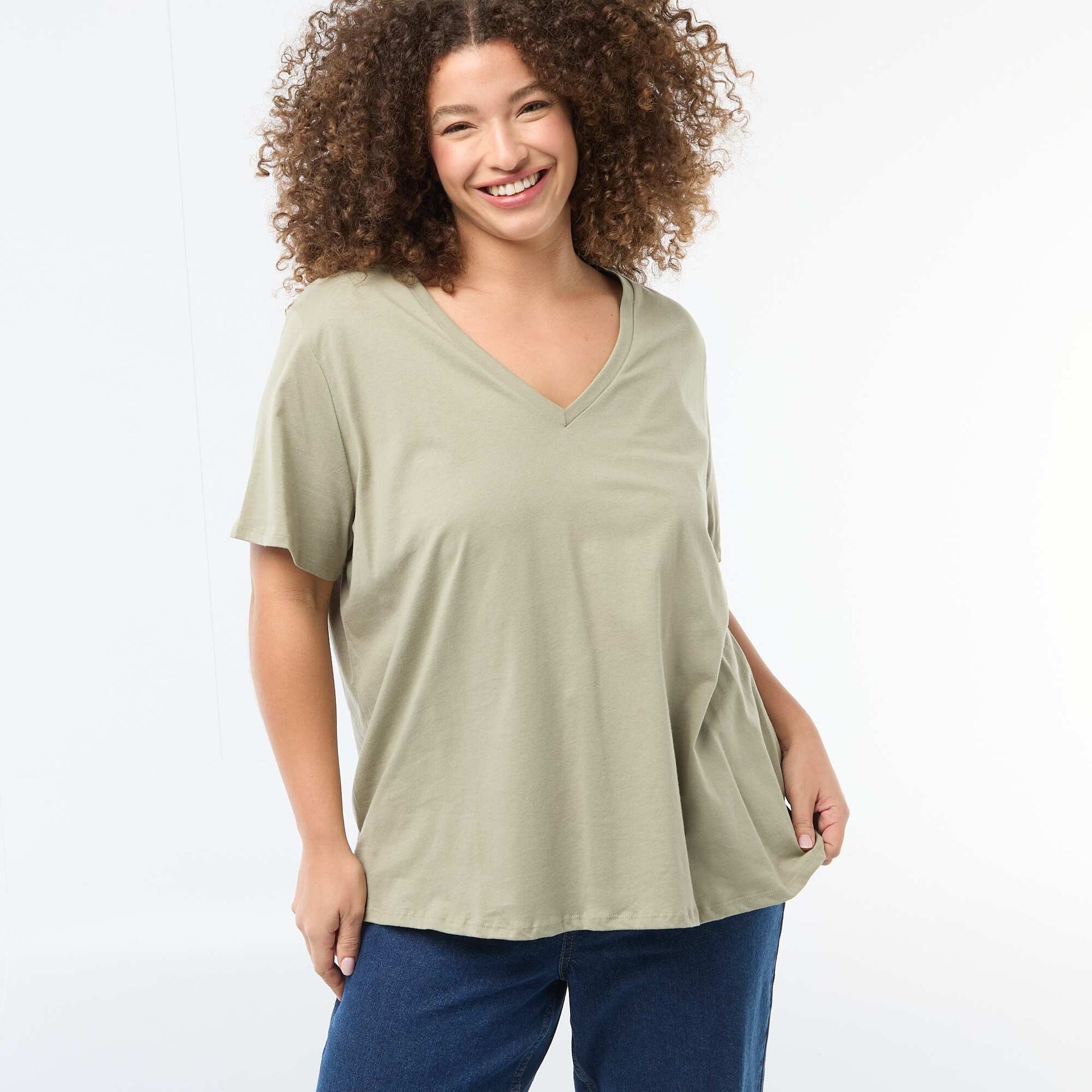 Basic V-neck Short-sleeved T-shirt GREEN