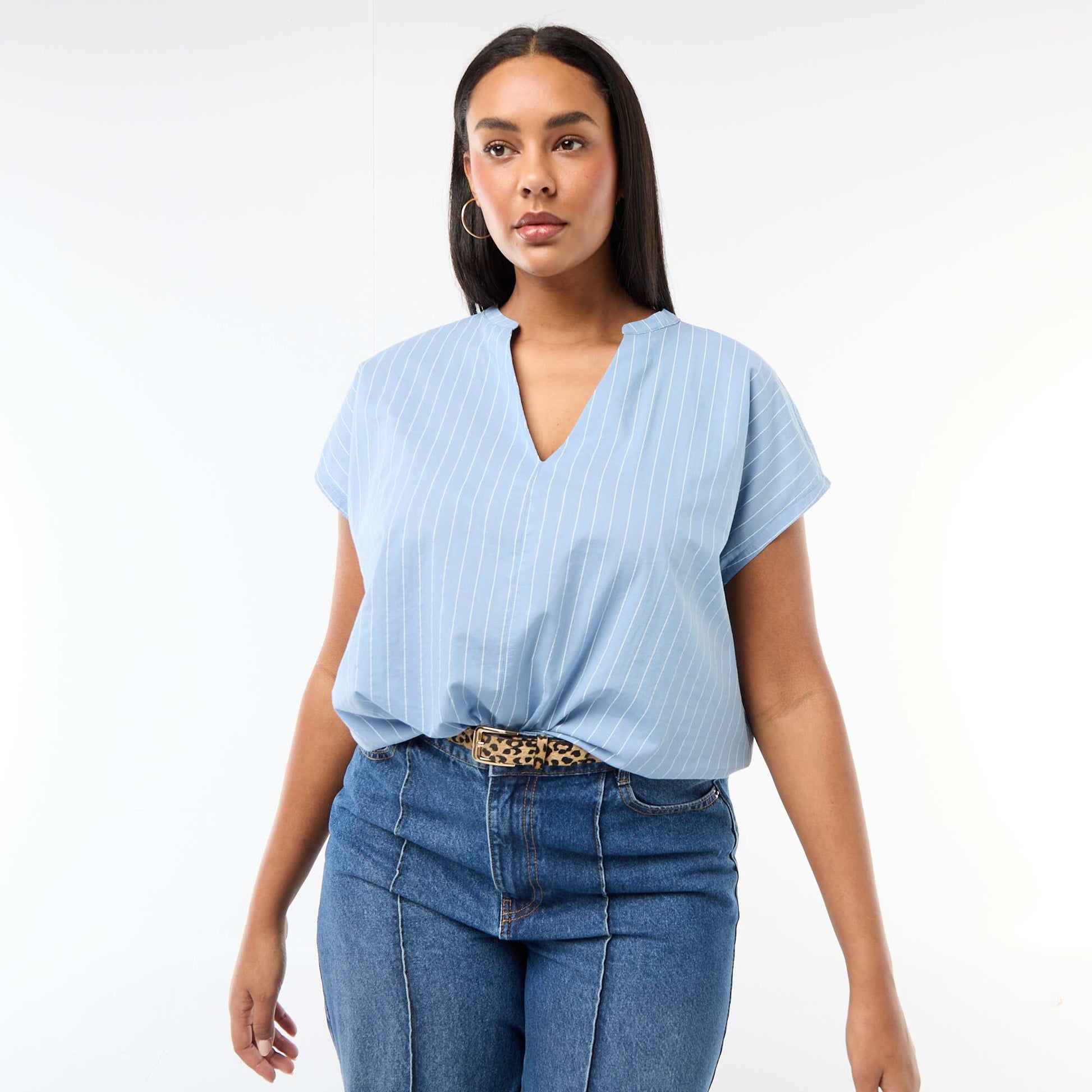 Light short-sleeved blouse BLUE
