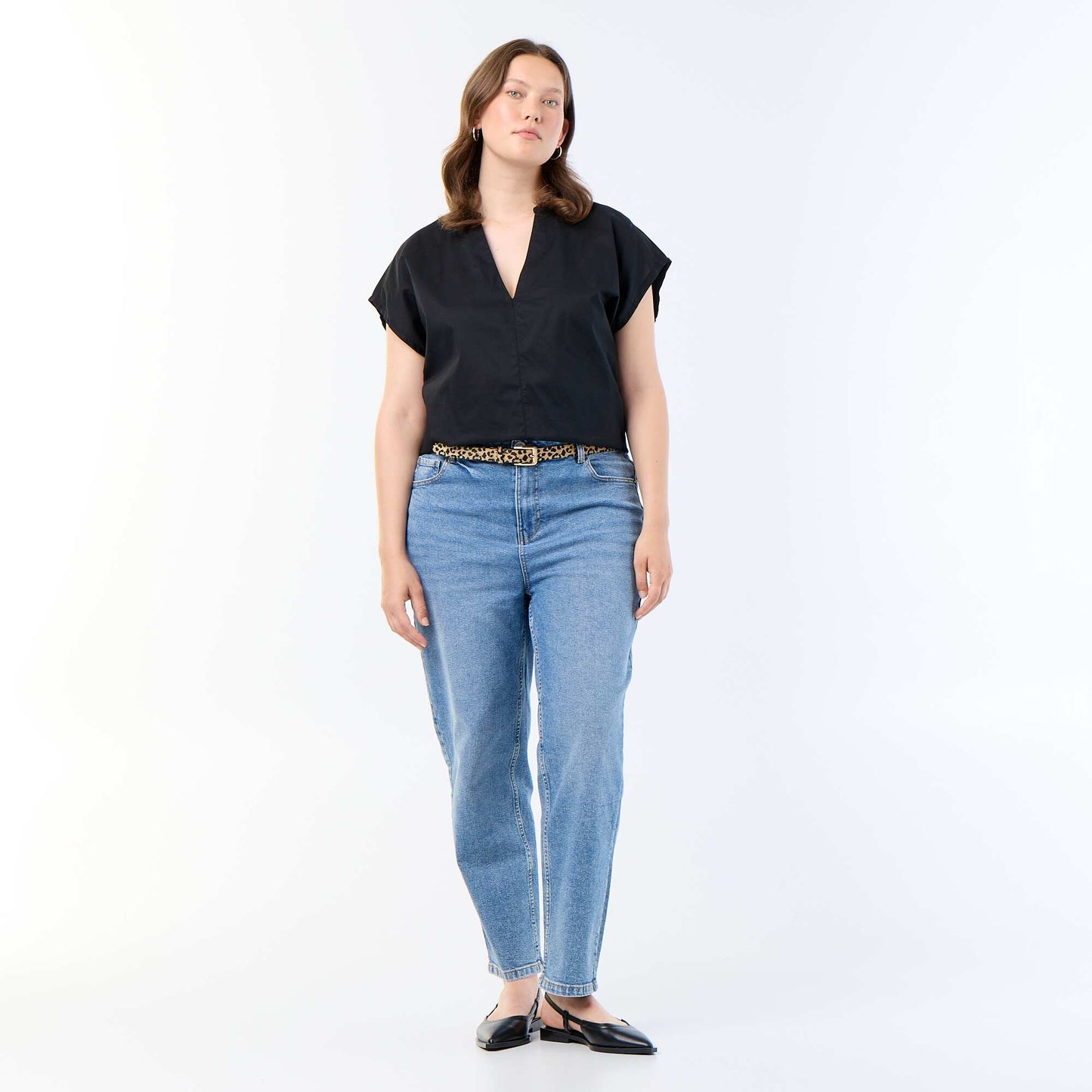 Light short-sleeved blouse BLACK