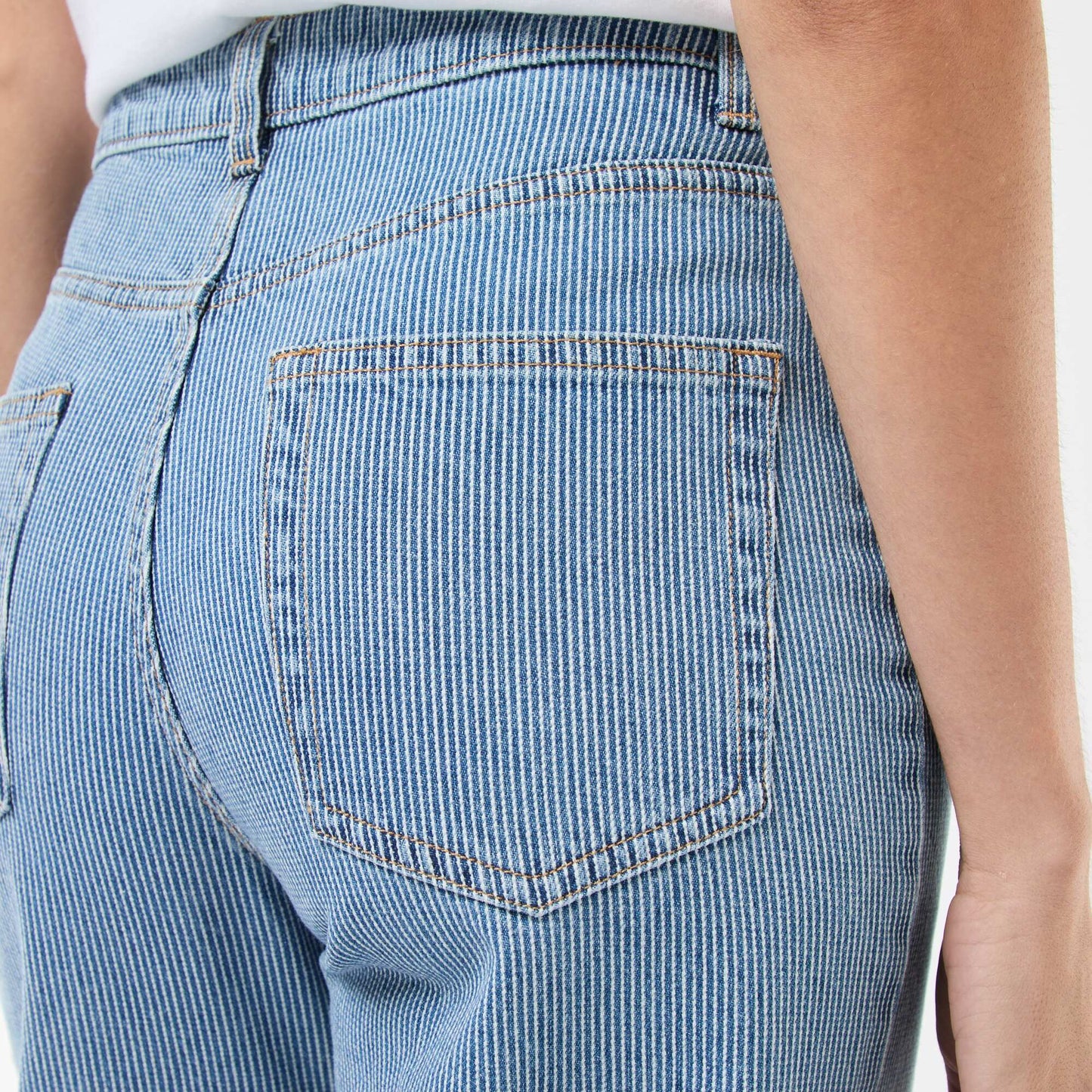 Regular Fit Cotton-Blend Line Detail Jean BLUE