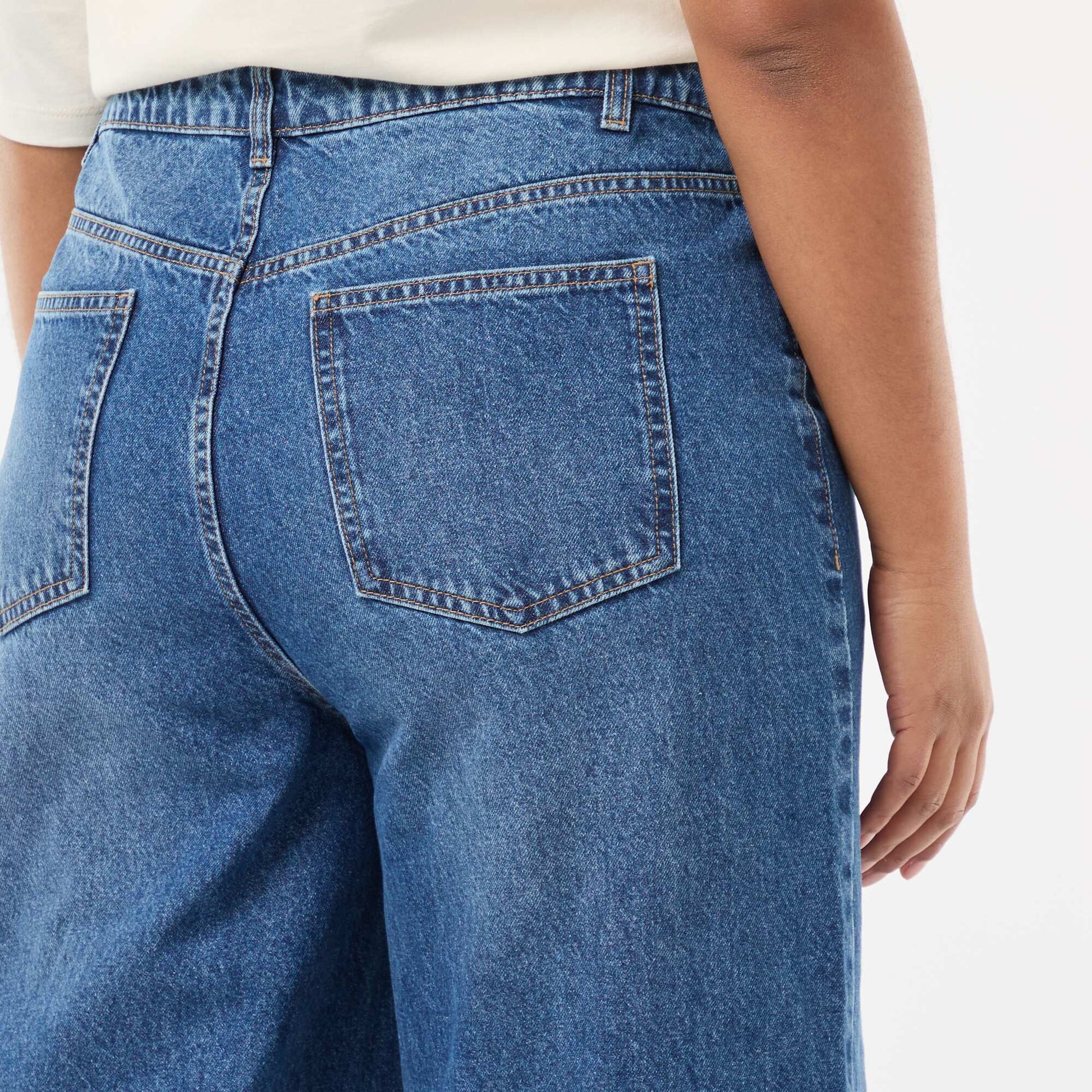 Wide Leg High-Waisted Jeans with Front Pleats BLUE