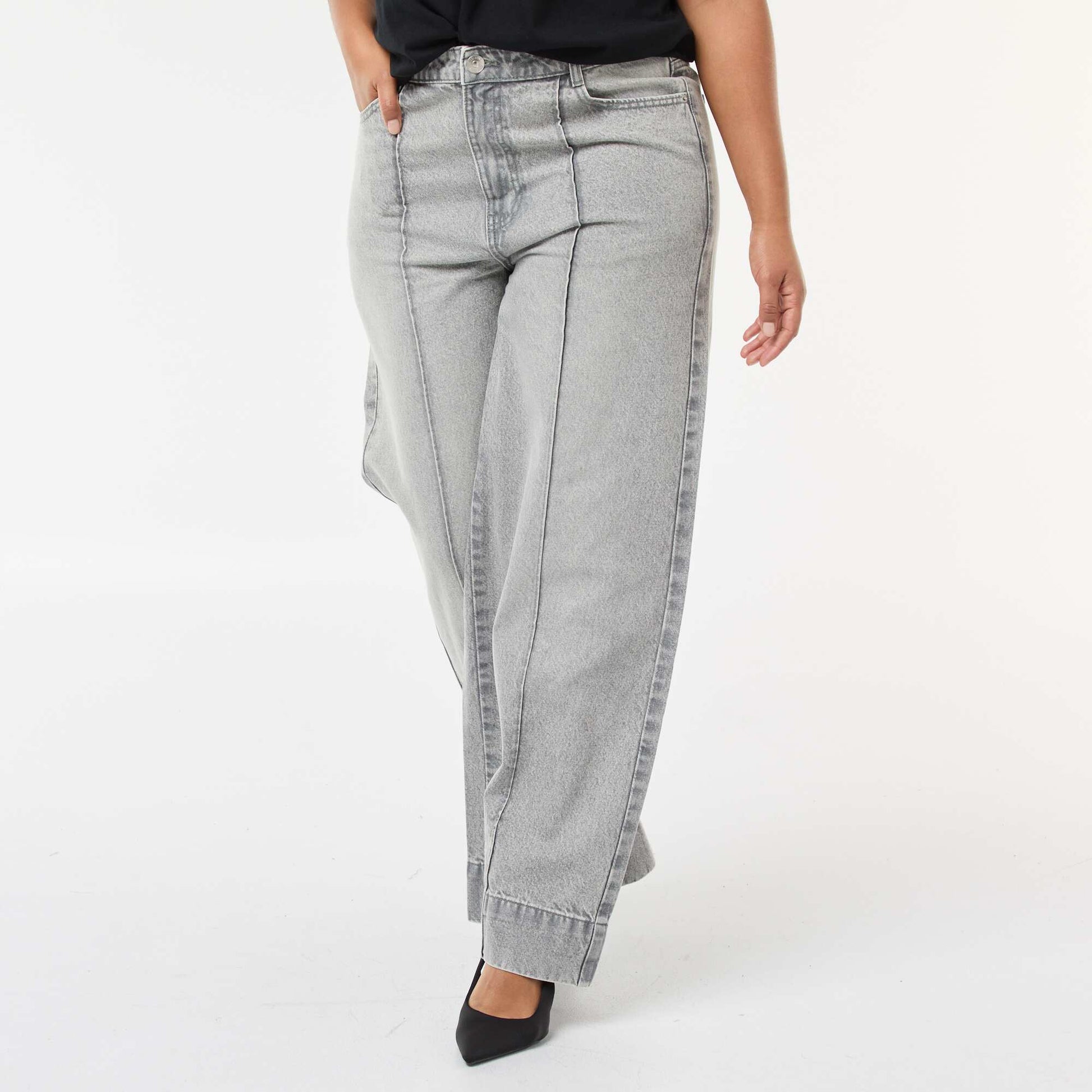 Wide Leg High-Waisted Jeans with Front Pleats GREY
