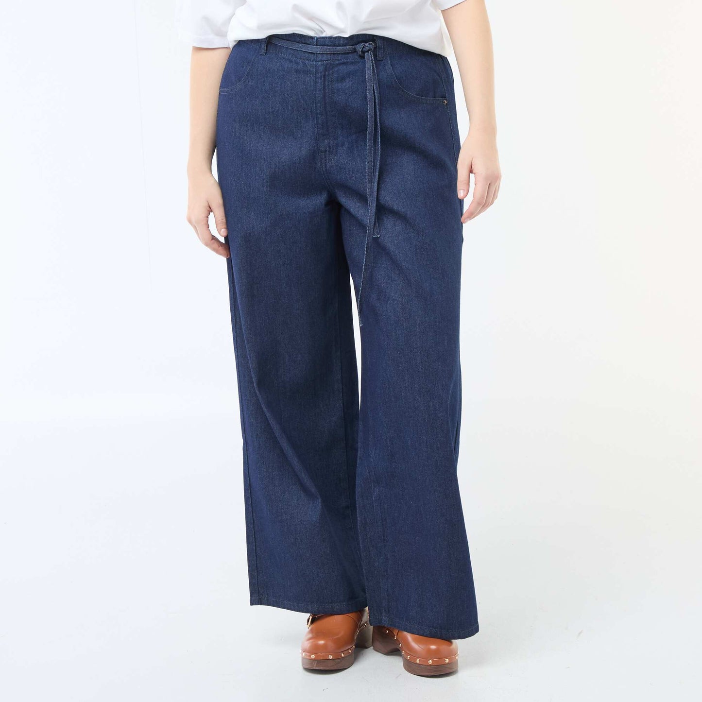 Low-Rise Wide Leg Denim Jeans BLUE
