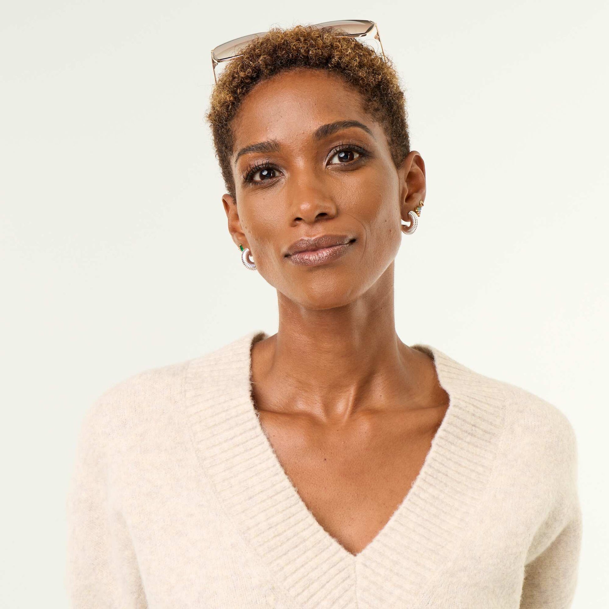 Large Ribbed V-Neck Sweater BEIGE