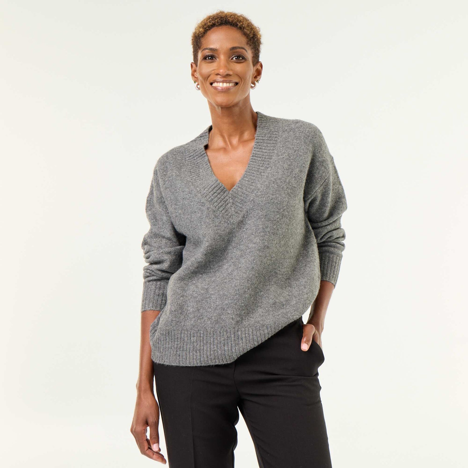 Large Ribbed V-Neck Sweater GREY