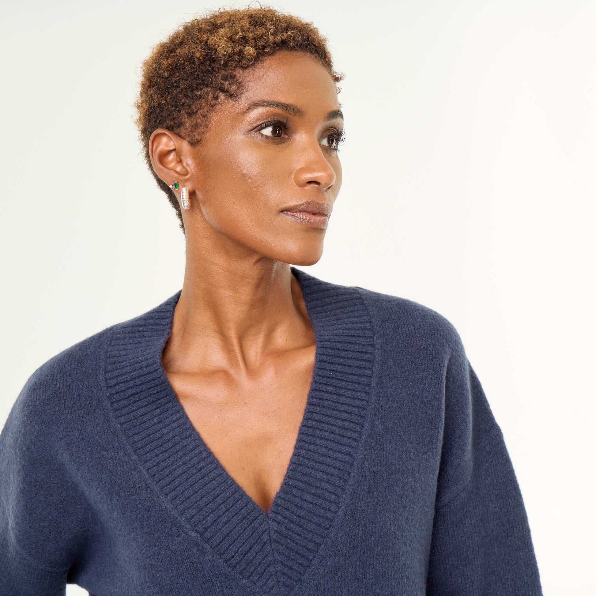 Large Ribbed V-Neck Sweater BLUE