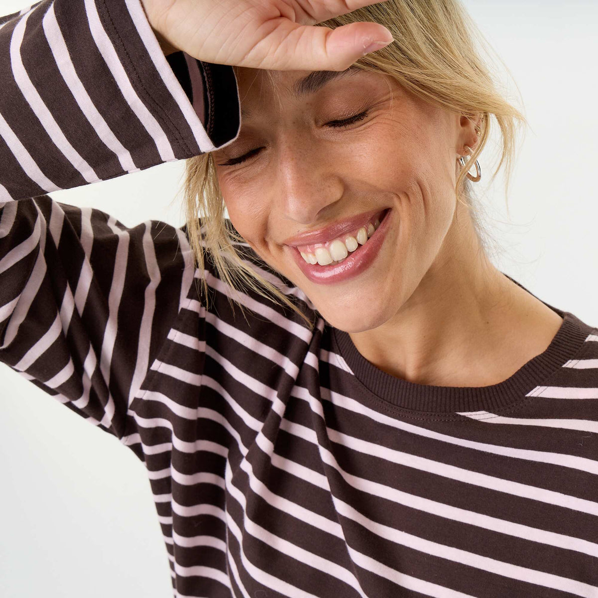Striped Long-Sleeved T-shirt BROWN